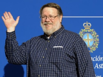 Cha đẻ của Email và ký tự @ - tinhoccoban.net