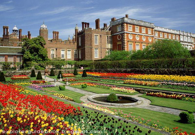 Hampton Court Palace England