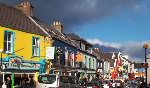 Dingle, Dingle food festival, värikkäät talot