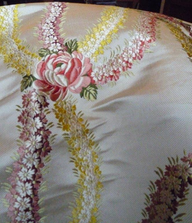 La reine des fleurs: hand woven silk brocade