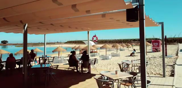 Café/restaurante da Praia dos Cinco Reis