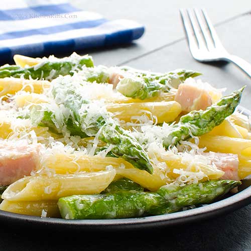 Kitchen Riffs Creamy Pasta with Asparagus and Ham