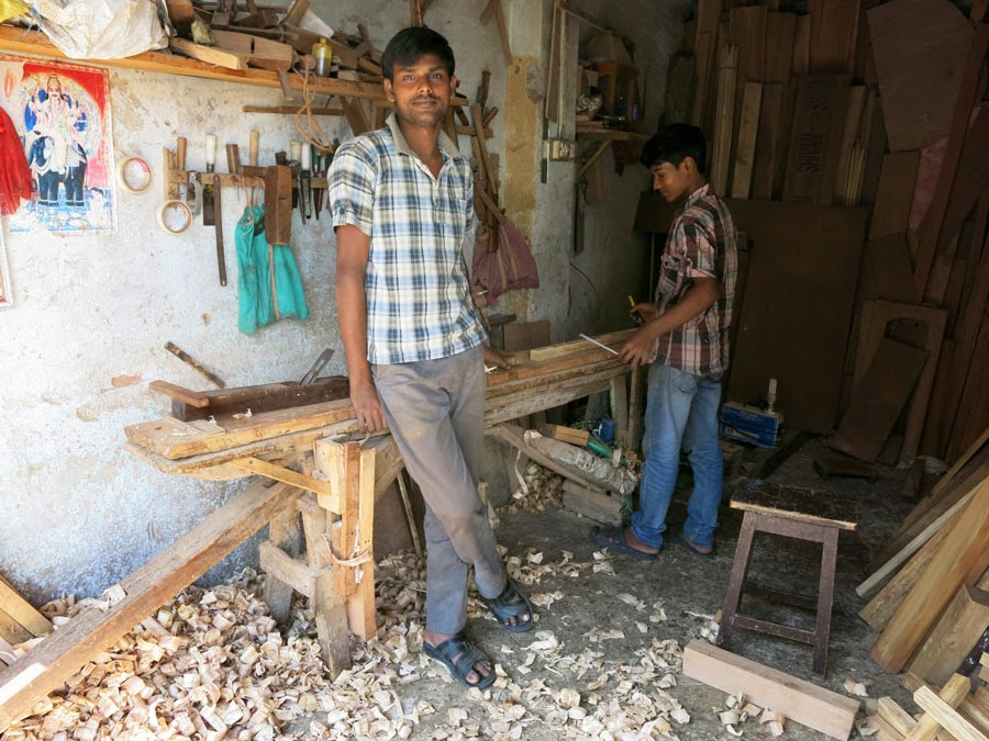 Sean Hellman: Workbenches of the Indian carpenter
