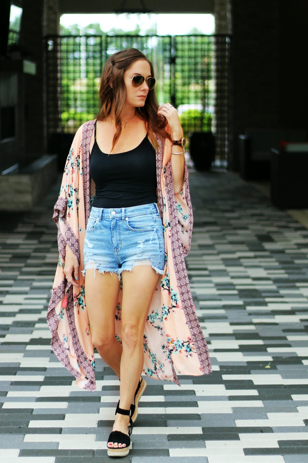 How to style a kimono with shorts