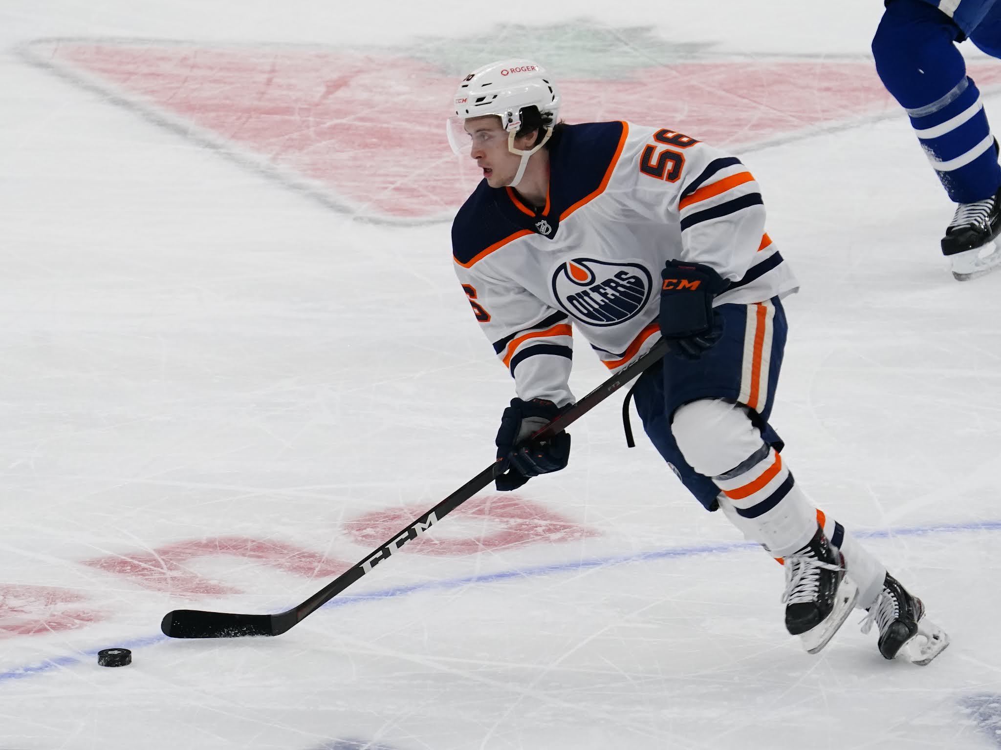 Edmonton Oilers Re-Sign Kailer Yamamoto - NHL Trade Rumors 