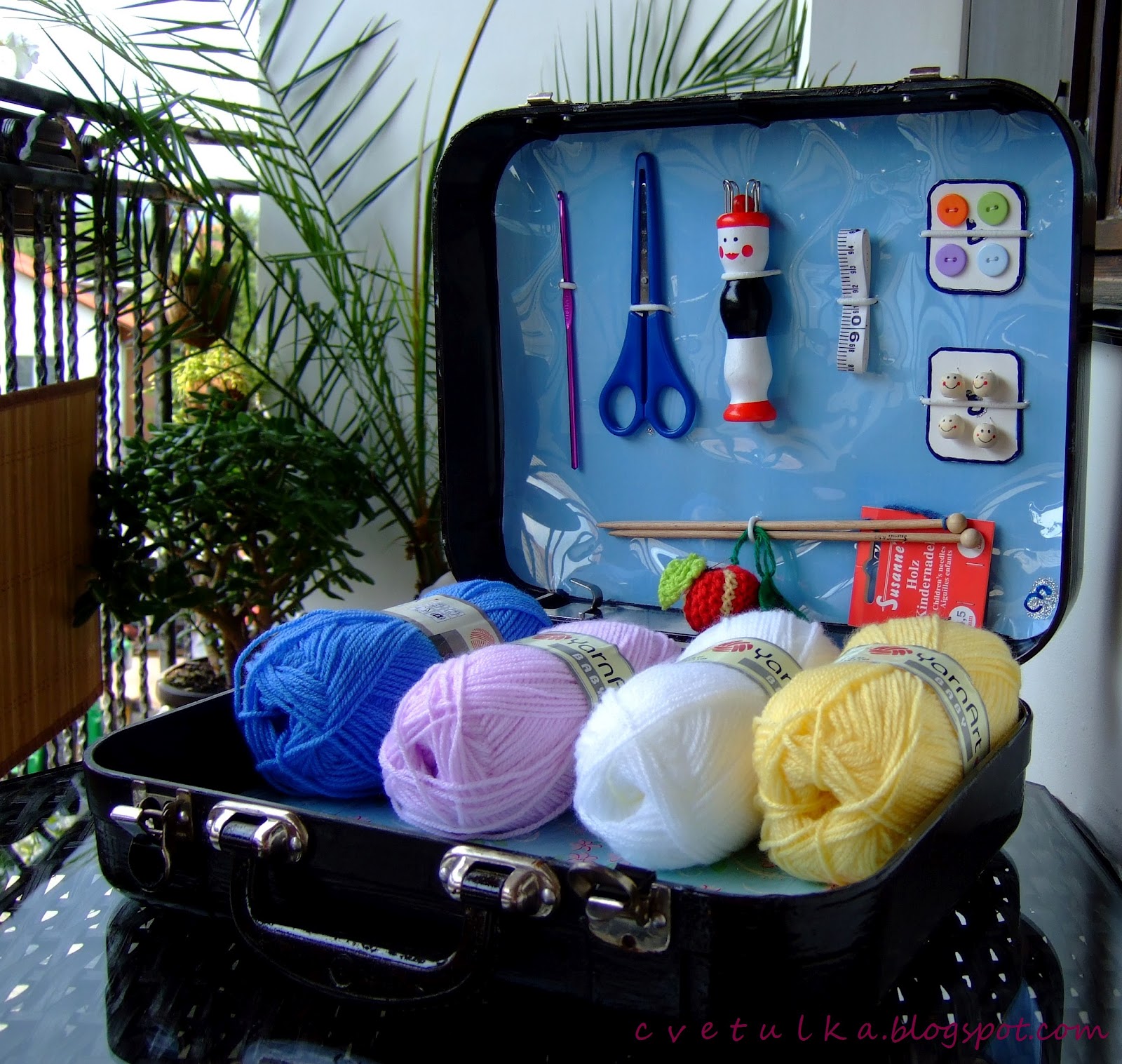 Emilie's Oldfashioned Knitting Set c v e t u l k a knits