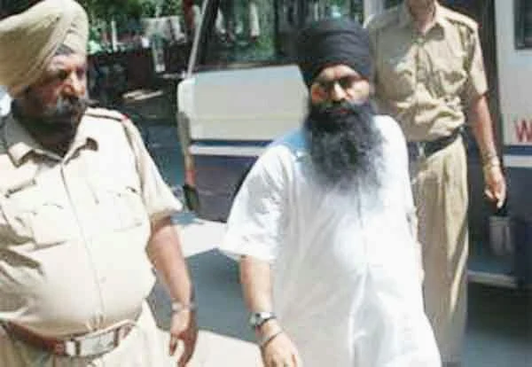 Supreme Court stays Devinder Pal Singh Bhullar's execution, New Delhi, Bomb Blast, Report, Congress, 