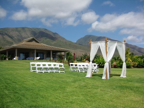 Let's Do This Event and Wedding Planning: Maui Estate Bali Hale Cottage