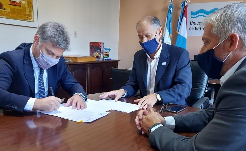Firma%2BProske%2Bcon%2BUNER