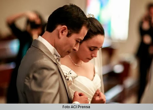 Caminos de Fe: El matrimonio es entre un hombre y una mujer