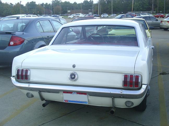 10-6-2010 > Ron Randall's 1965 Mustang ~