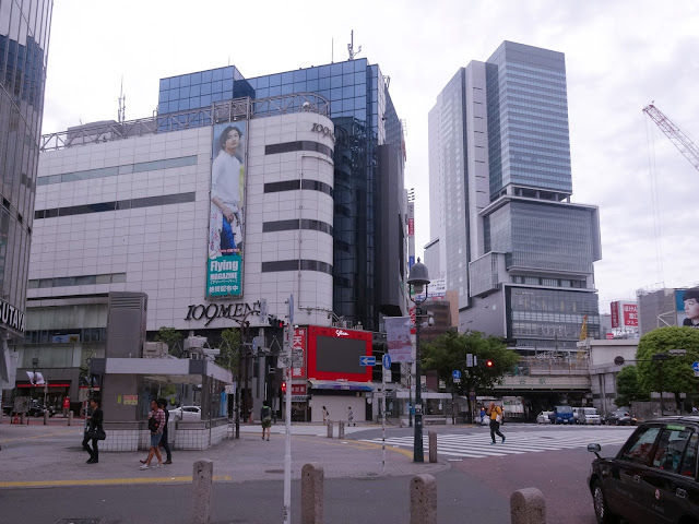 渋谷駅前スクランブル交差点,109-2,渋谷ヒカリエ〈著作権フリー画像〉 