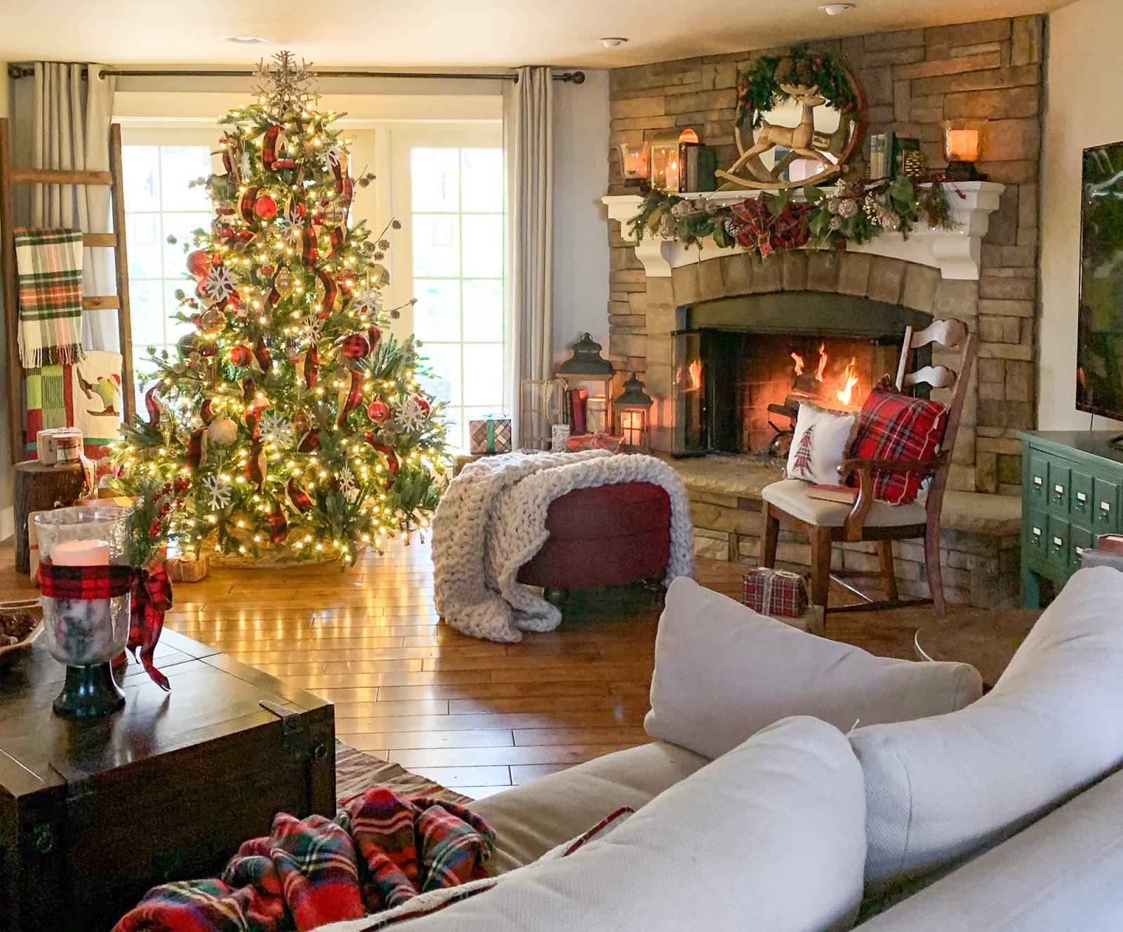 Balsam Hill - 2019 Holiday 1 - Farmhouse Christmas Ornaments
