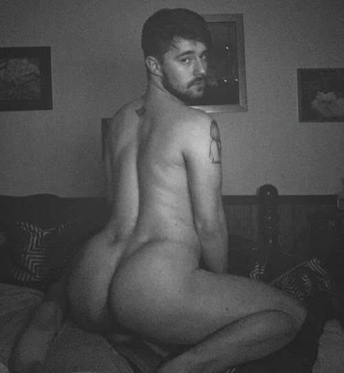 Chris Crocker Nude Photo Erotics