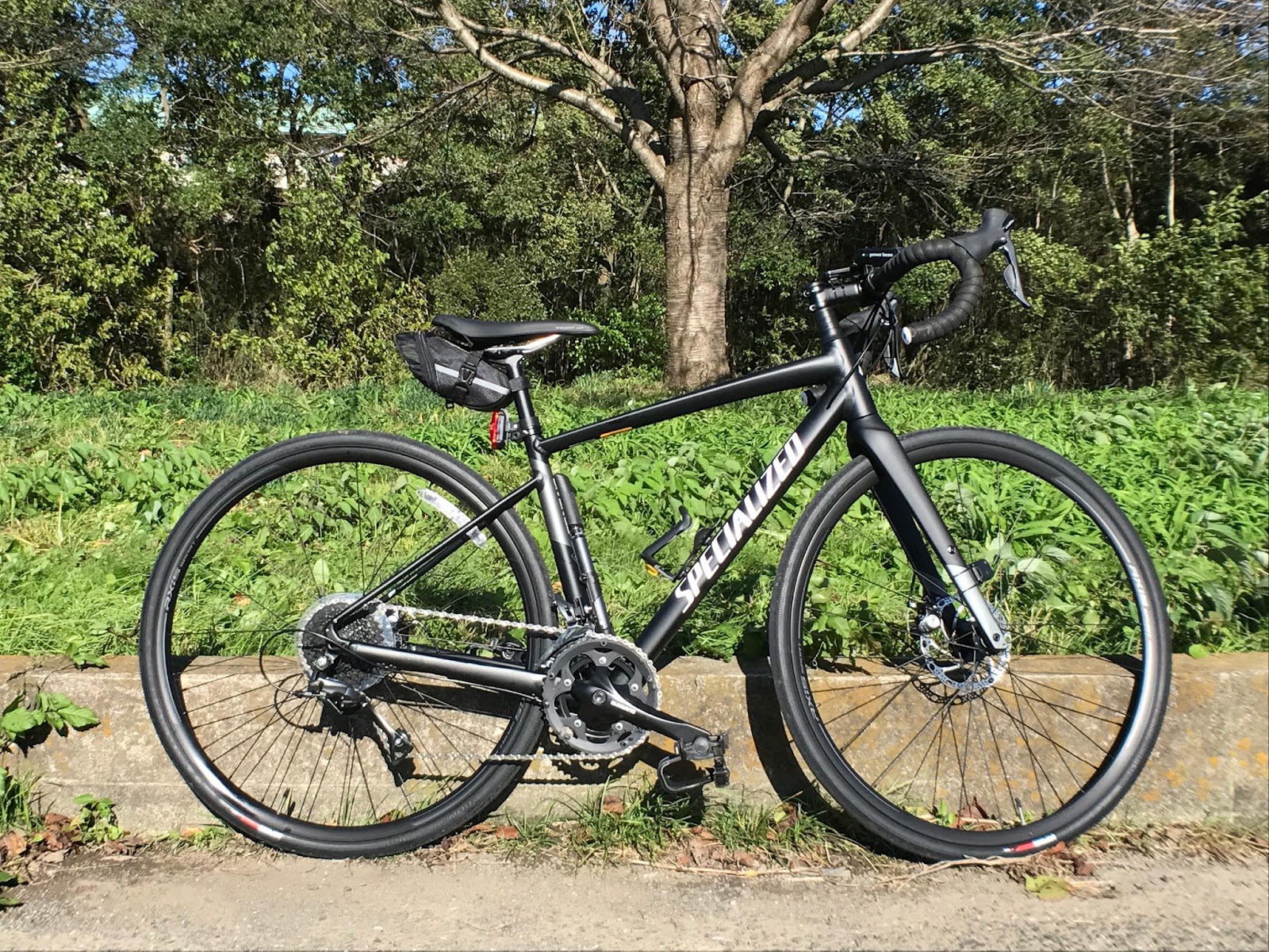 サイクリングツアー レンタル Trekkling トレックリング 奥多摩 青梅 一般レンタル開始 新車 Specialized スペシャライズド のdiverge ディヴァージュ