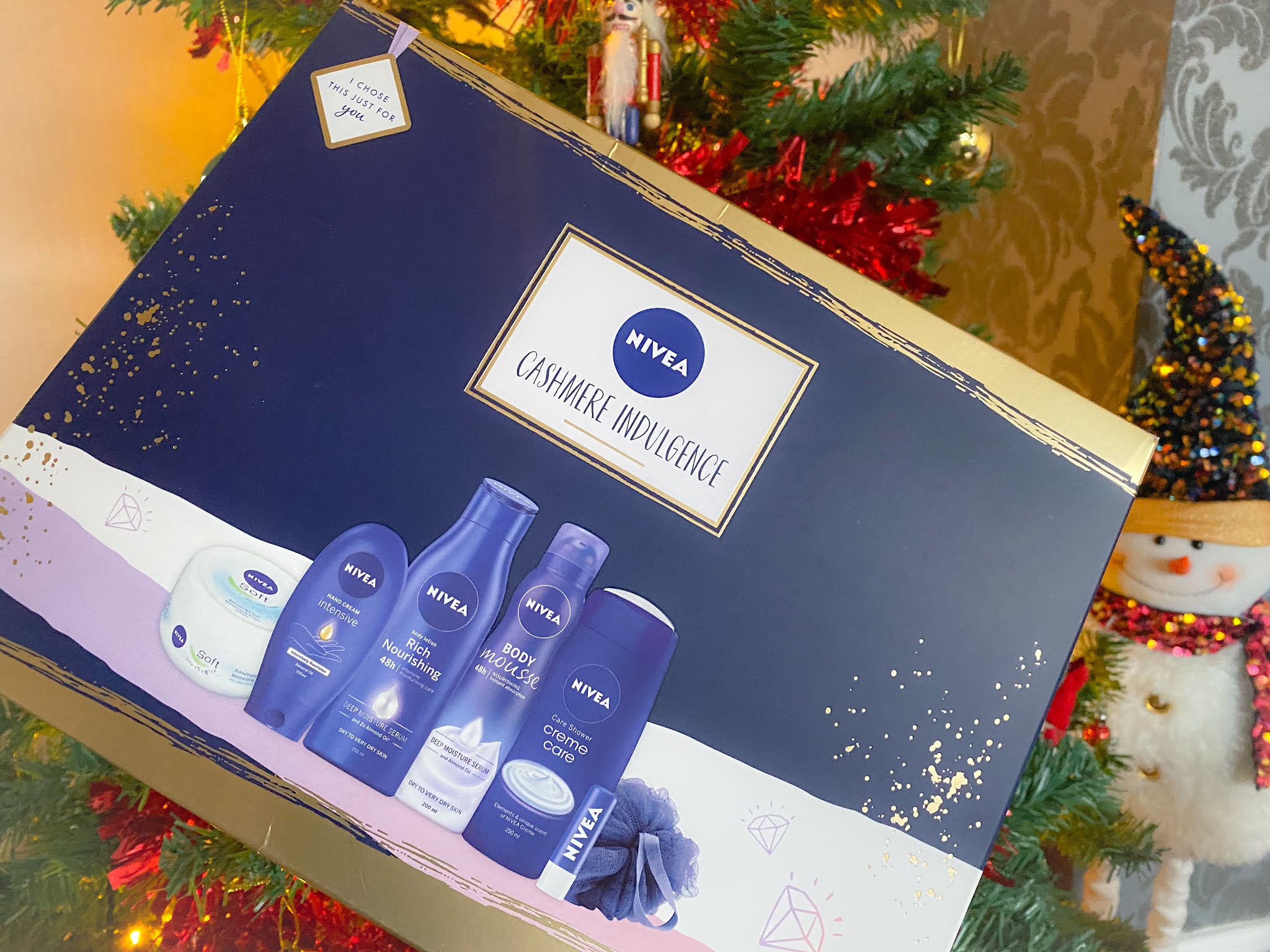 LAST MINUTE CHRISTMAS GIFTS FOR THE WHOLE FAMILY | Uncoventional Kira