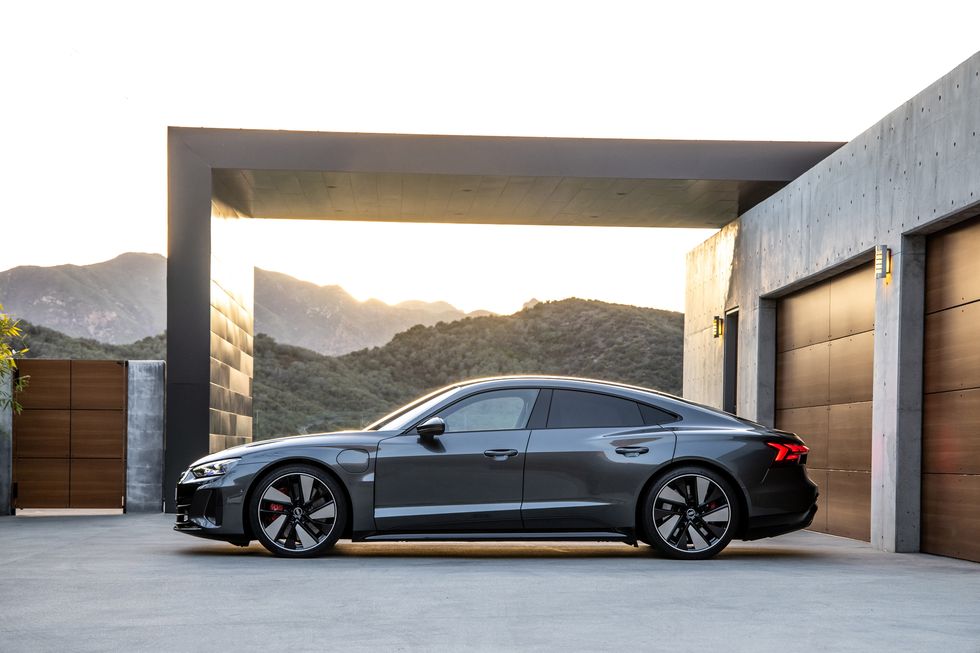 2022 Audi e-tron GT quattro