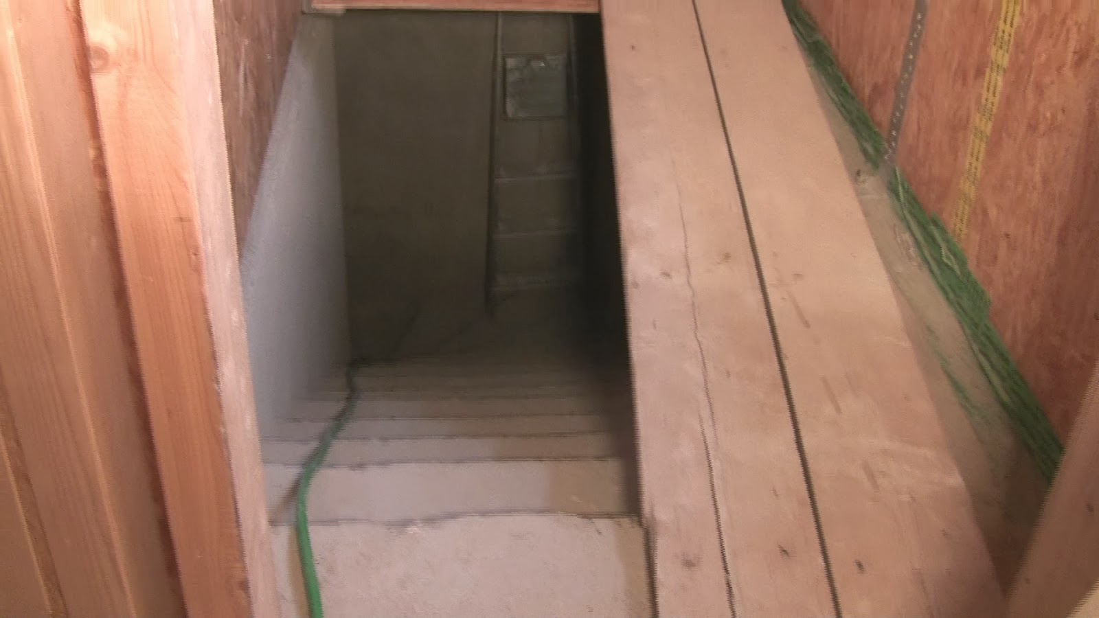 JoMe-Home Bau: 4O - Garagenabgang