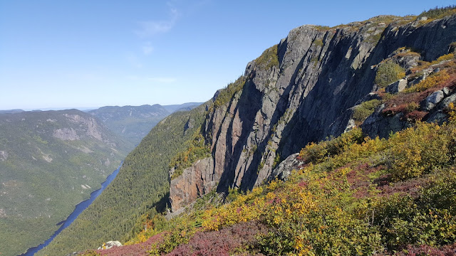 Vue à partir du sommet du mont des Érables (Acropole des Draveurs)