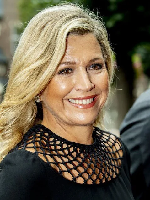 Queen Maxima wore a fringed macrame-paneled silk-crepe midi dress by Valentino. Valentino Spring Summer 2016 collection