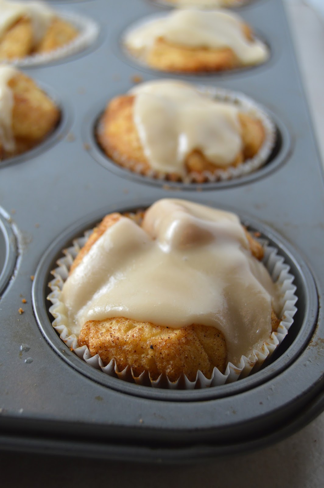 Easy Cinnamon Melts Muffins {McDonalds Copycat Recipe}