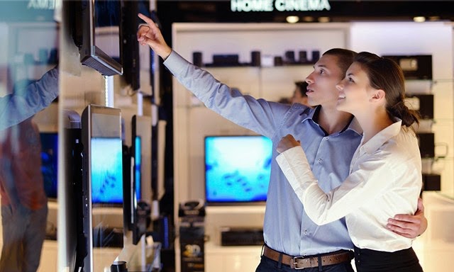 Hướng dẫn kiểm tra các thông số tivi khi mua tại cửa hàng