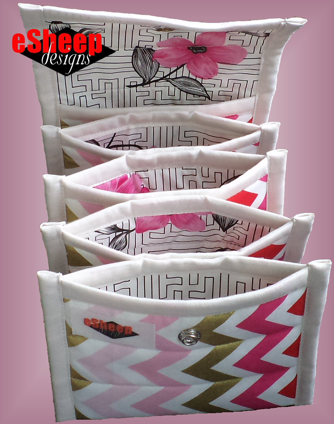 eSheep Designs Gifting a Quilted Accordion Pouch