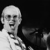 Elton John disponibiliza shows para arrecadar fundos para o combate ao COVID-19