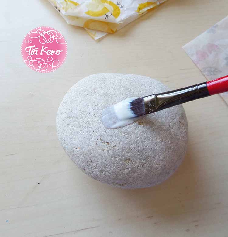 Tía Keko y diy decorando piedras