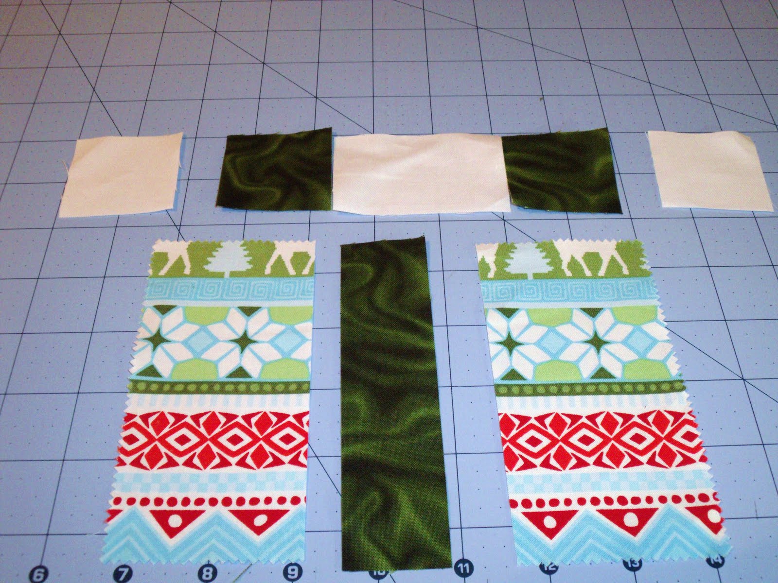 Loose Threads Charming Christmas Present Quilt