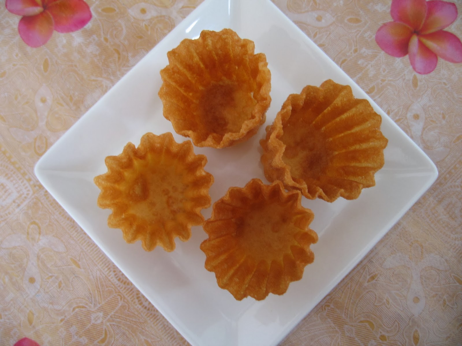 Pietee Sumptuous Flavours: Top Hats (Kuih Pie Tee) 派迪/高顶帽