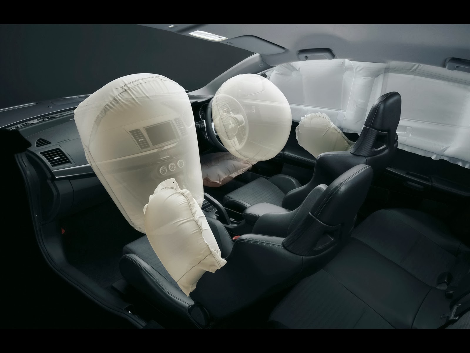 Подушки безопасности шторки. Подушка безопасности SRS. Toyota SRS airbag машина. Сработала подушка безопасности. Volvo SRS airbag машина.