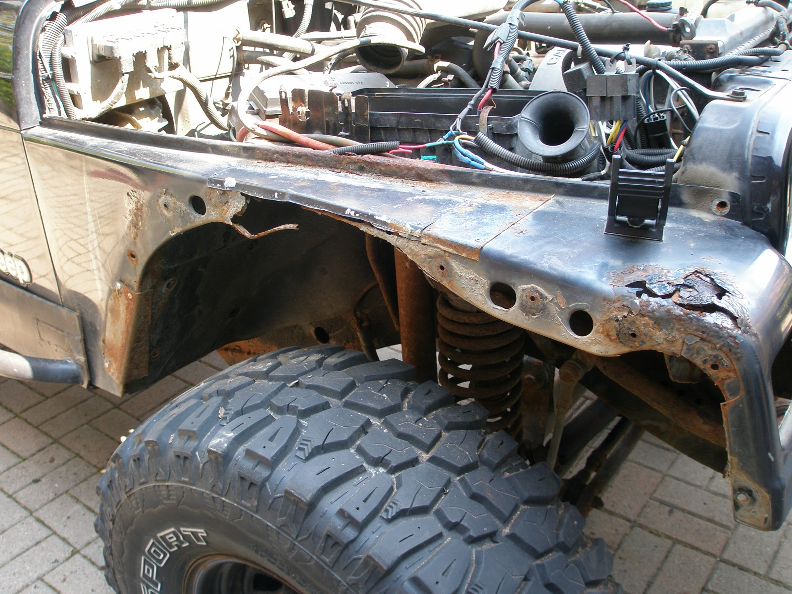 JeepGarage.ca Jeep TJ Front Fender Replacement