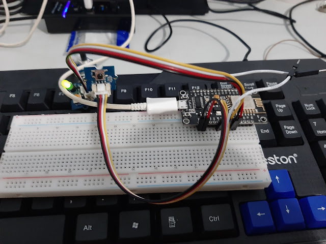 Reference - 01 - MicroPython trên ESP8266 xử lý module sensor Grove : Green LED, Rotary Angle Sensor, Button