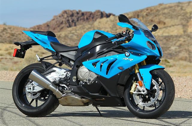 BMW S 1000 RR Launched in India at Rs 18.15 Lakh