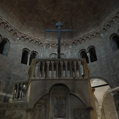 Bologna: Basilica del Santo Sepolcro