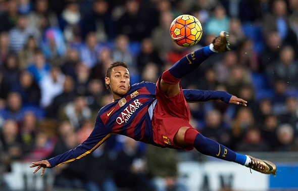 Neymar to seal new Barcelona deal
