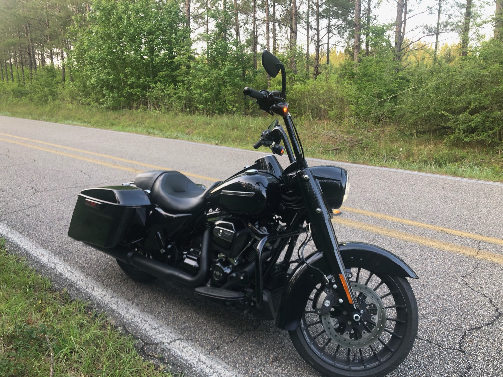 The MotoWriter PRODUCT REVIEW! Road King Special Handlebar UPGRADE!