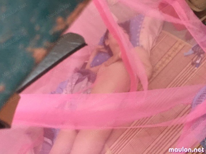Quay lén em gái phòng bên khỏa thân xem phim sex 10 MauLon.Net - Ảnh sex quay lén gái xem phim sex
