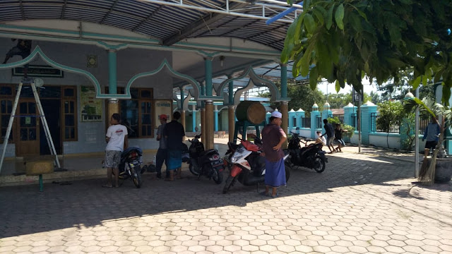 KP2M Lamongan Laksanakan Giat Bersih - bersih Masjid Jami' Nurul Hidayah KP2M Lamongan Laksanakan Giat Bersih - bersih Masjid Jami' Nurul Hidayah