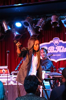 Estelle performs in B.B. King Blues Club NY