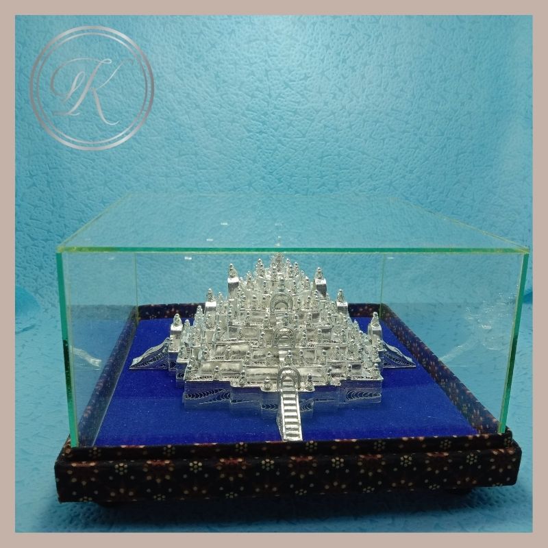 Miniatur Candi Borobudur