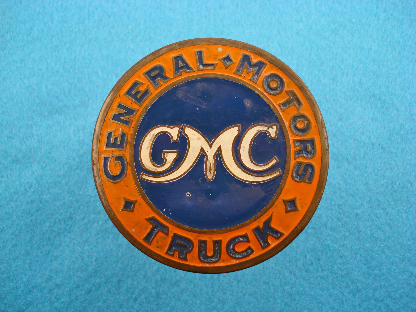 American Auto Emblems: GMC