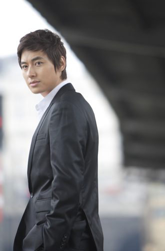 [NEWS] Lee Jee Hoon plans fall tour of Japan | Daily K Pop News