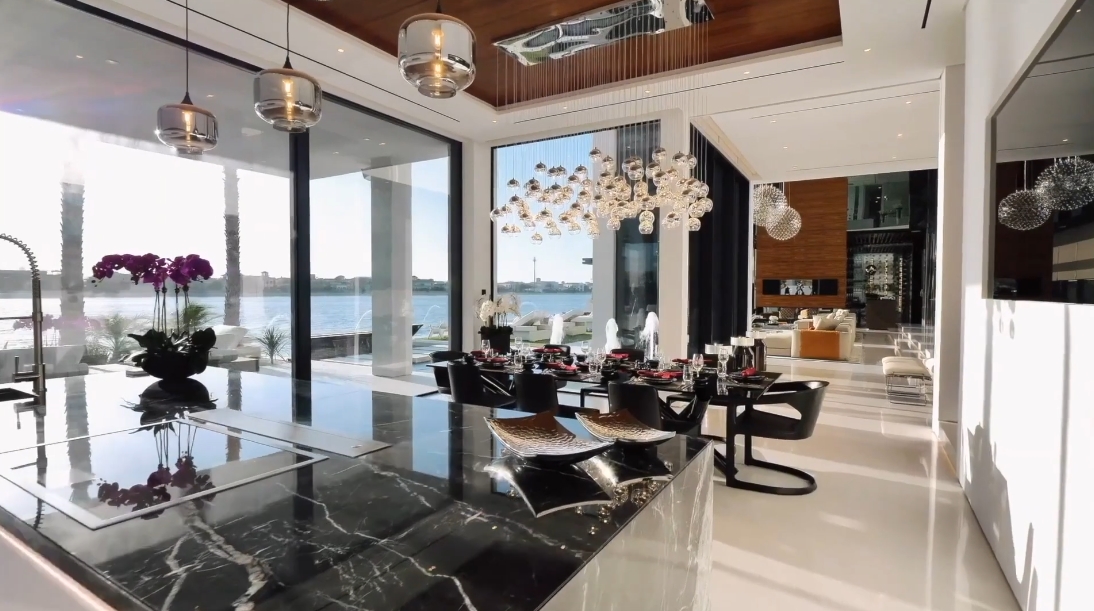 92 Interior Design Photos vs. ONE100, Palm Jumeirah Dubai Luxury Beach Mansion Tour