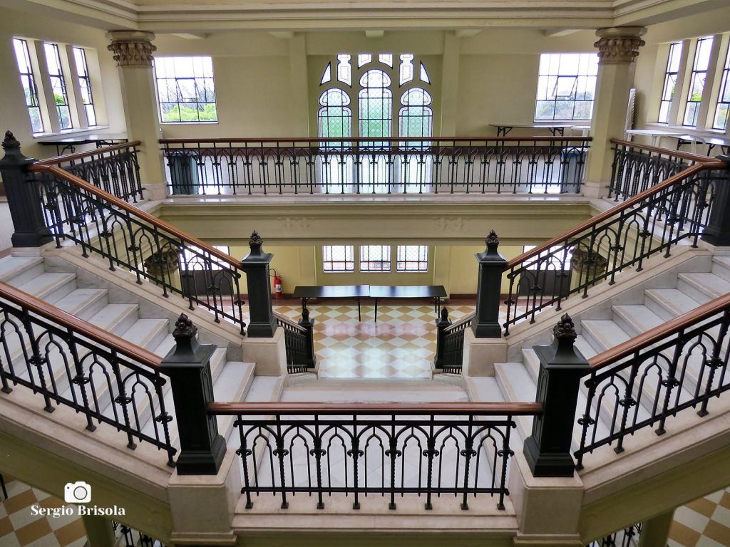 Faculdade de Medicina da USP (pavimento superior) Descubra Sampa Cidade de São Paulo
