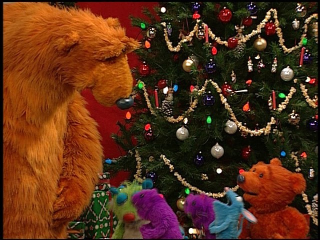 O URSO NA CASA AZUL - UM NATAL MUITO FELIZ (DUBLADO/DVD-RIP) – 1999 11