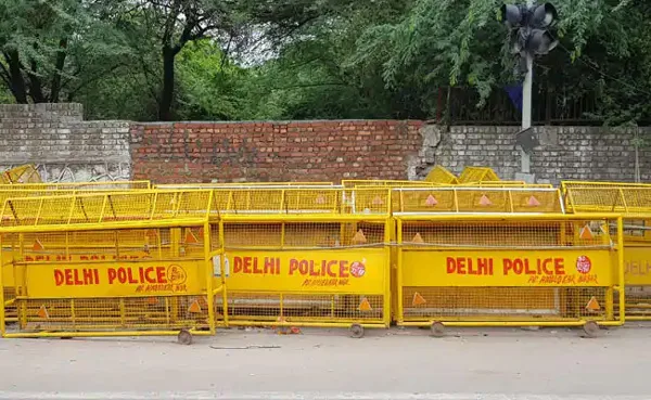 New Delhi, News, National, Police, attack, Police Station, Report, Hospital, Delhi police opens fire at colleague after argument