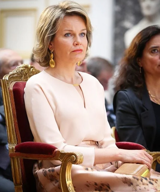 Queen Mathilde of Belgium attends the ceremony for the 2016 Baillet Latour Health Prize at the Academy Palace in Brussels. Queen wore Natan dress