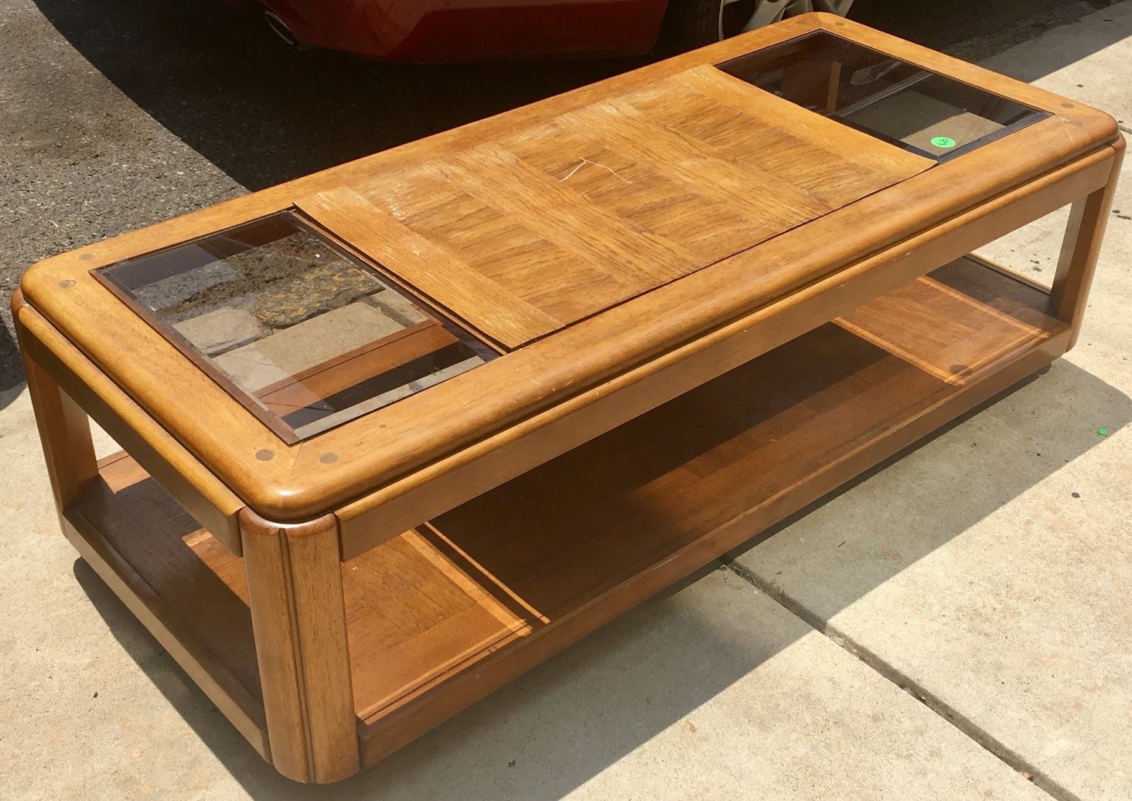 Uhuru Furniture & Collectibles Coffee Table with Glass Panels & Lower